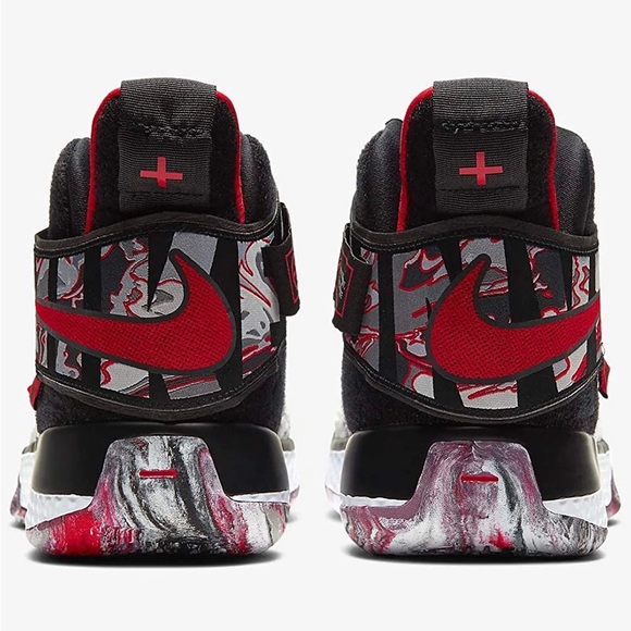 Nike Air Zoom UNVRS slip on multi gender basketball Shoe men’s 7.5 women’s 9 - Picture 4 of 9